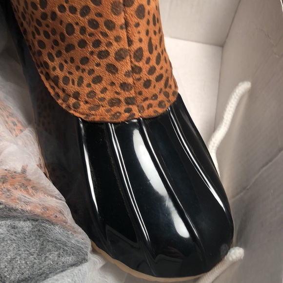 Woman’s duck flannel fall rain boots lined boots - Picture 3 of 9